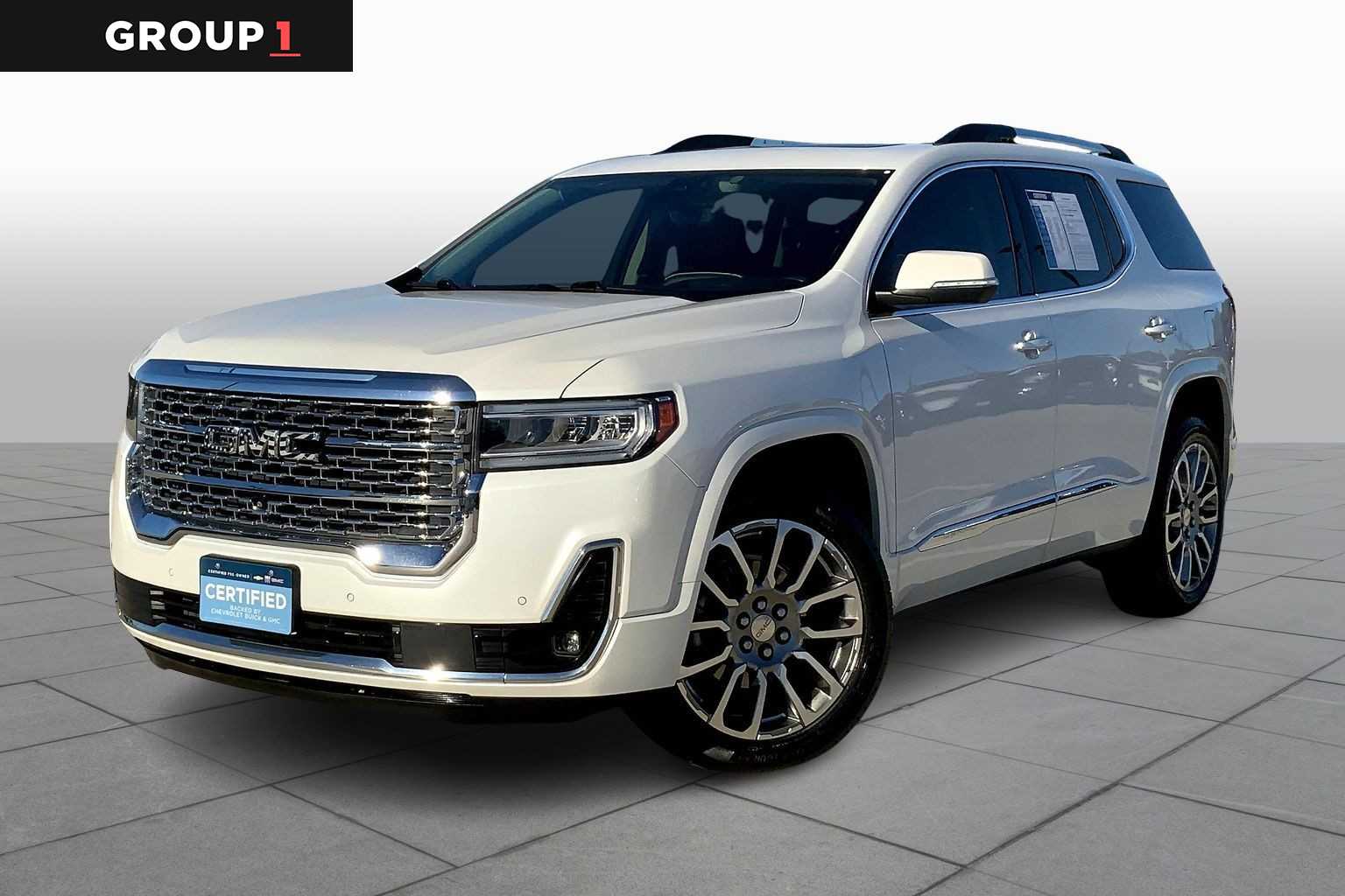 2023 GMC Acadia Denali's photo