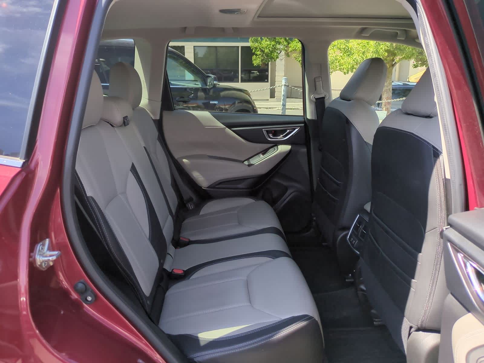 2021 Subaru Forester Limited photo 21