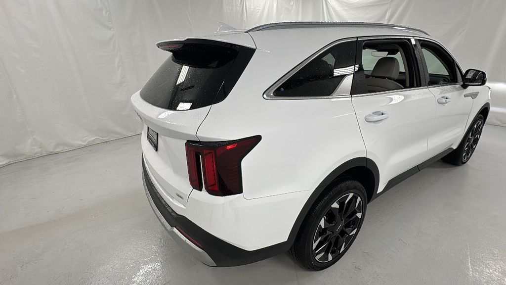 2026 Kia Sorento EX photo 3