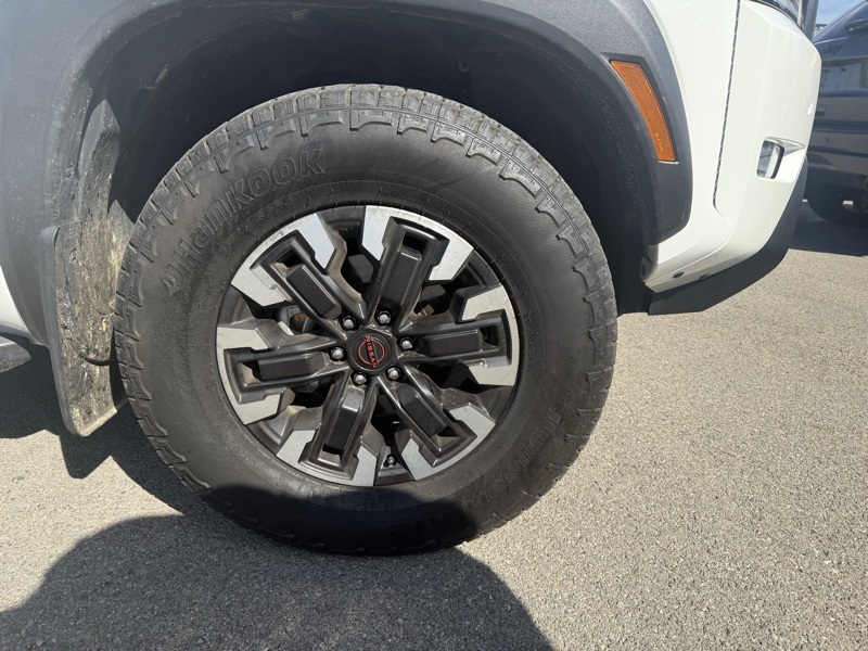 2024 Nissan Frontier PRO-4X photo 4