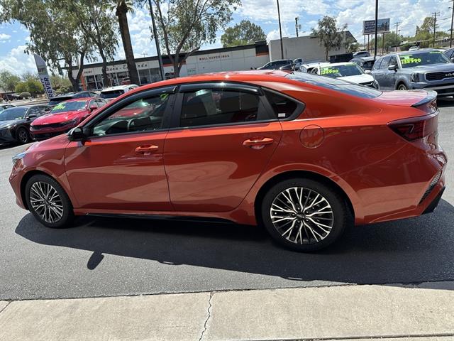 2024 Kia Forte GT-Line photo 4