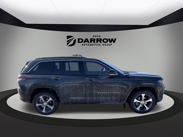2025 Jeep Grand Cherokee Limited photo 3