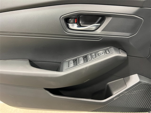 2025 Honda Accord LX photo 13