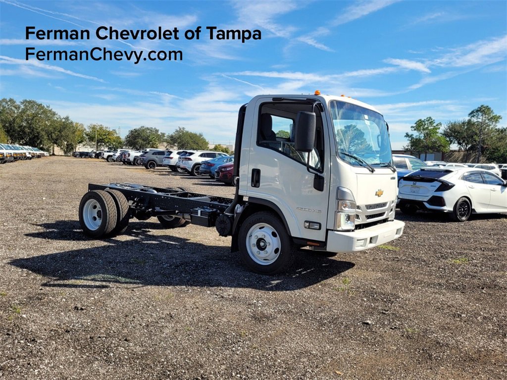 2025 Chevrolet Low Cab Forward Base's photo