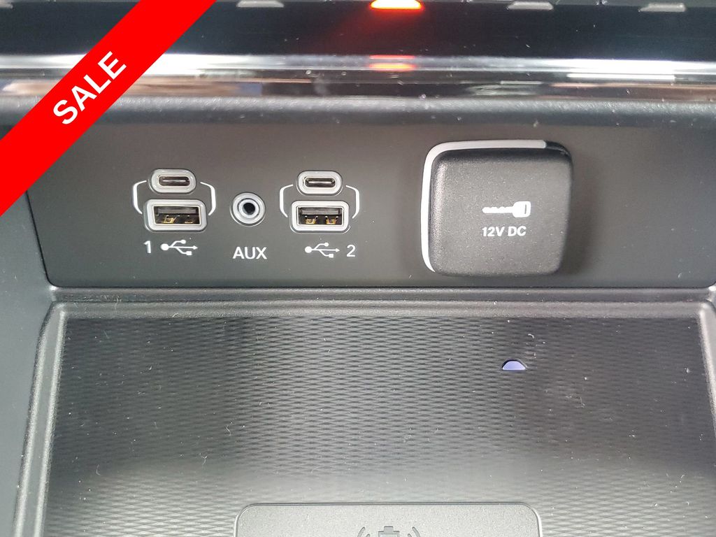 2025 Jeep Grand Cherokee Laredo Altitude photo 30