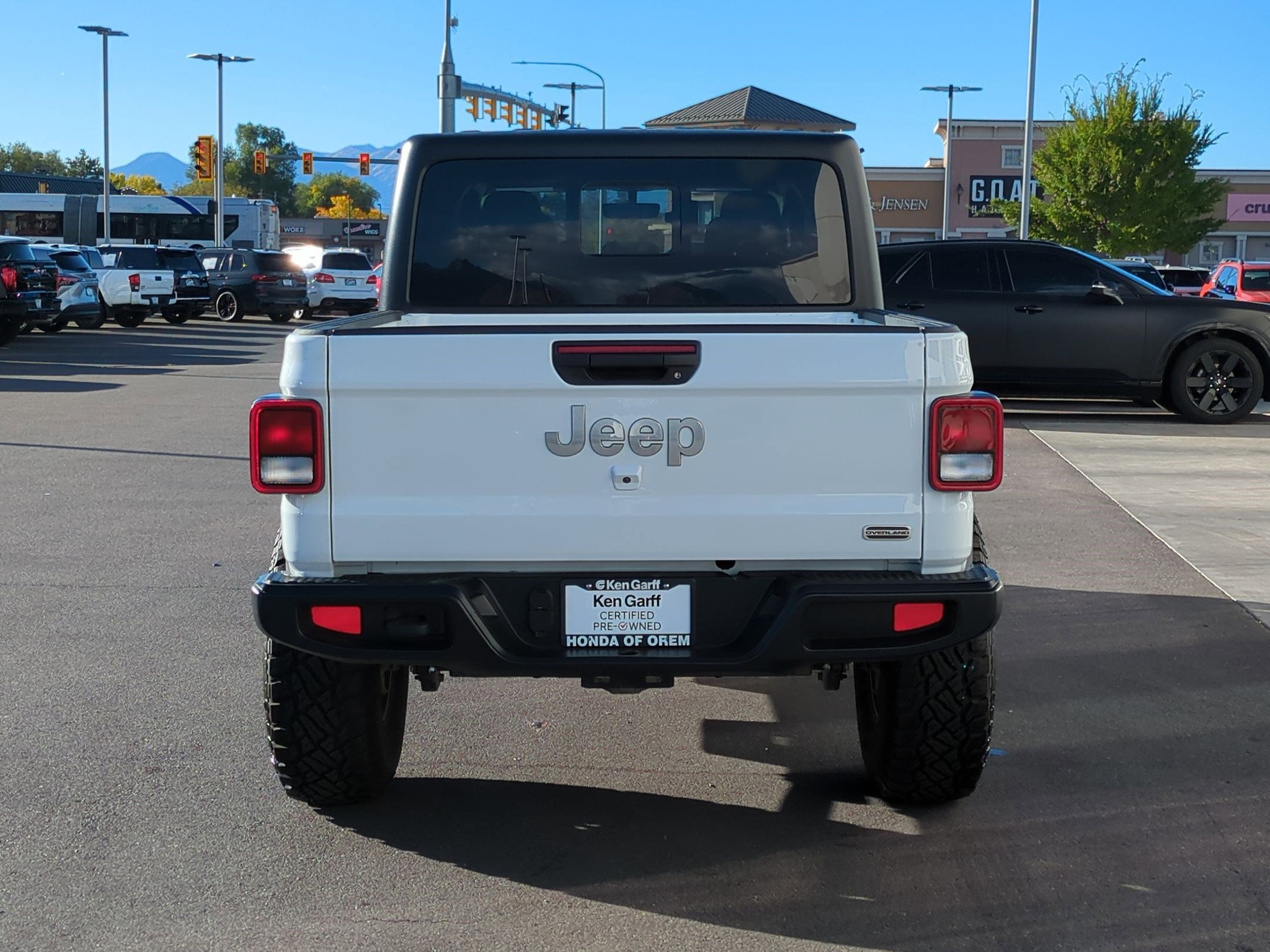 2023 Jeep Gladiator Overland photo 3