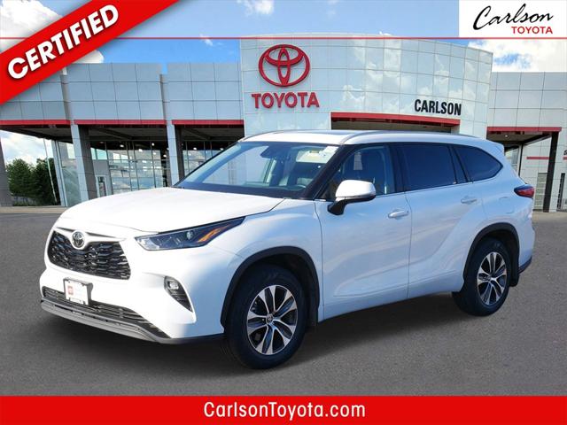 2022 Toyota Highlander XLE's photo