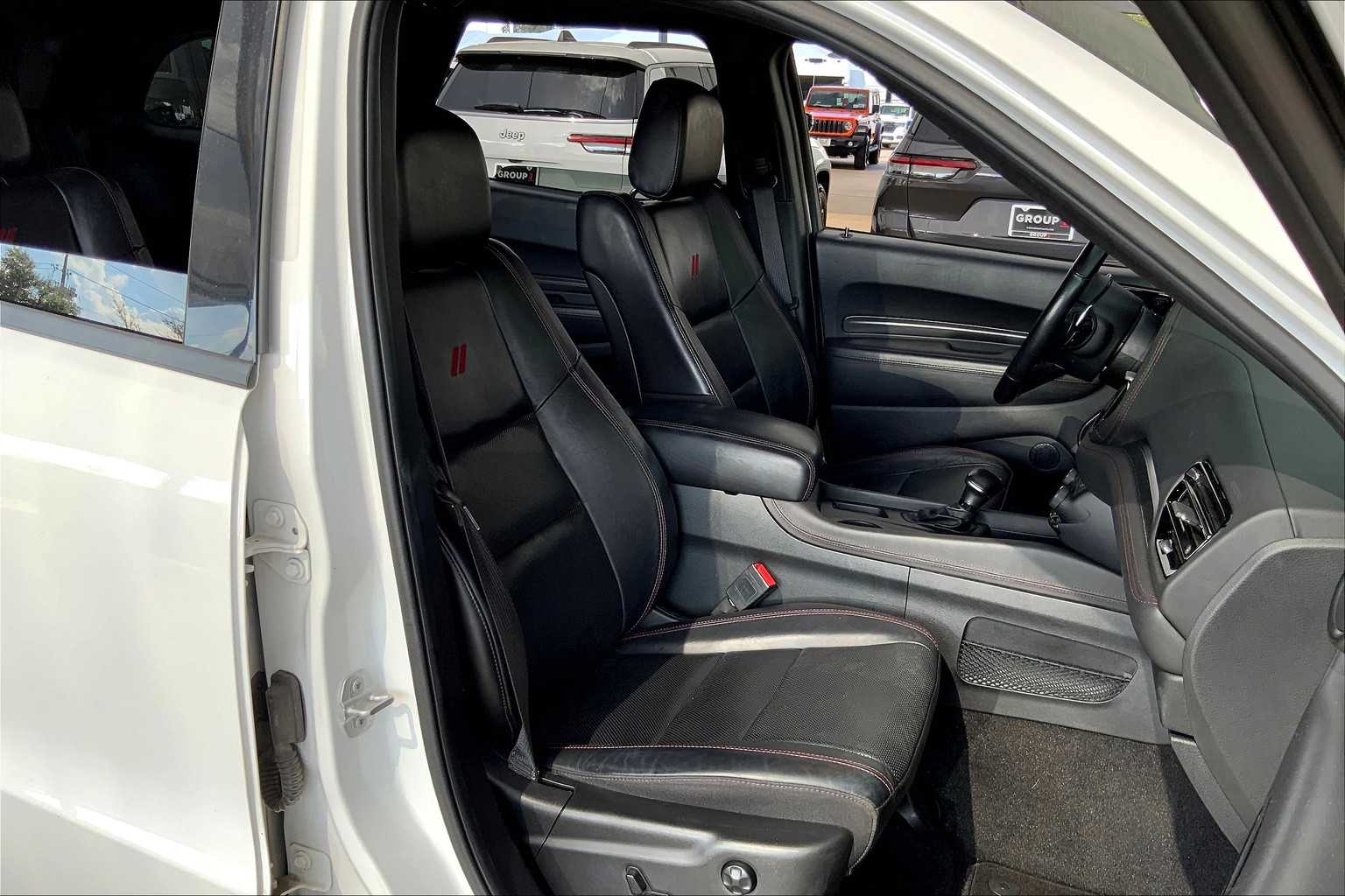 2022 Dodge Durango R/T Plus photo 8