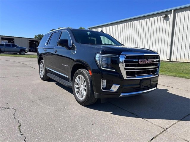 2023 GMC Yukon SLT's photo