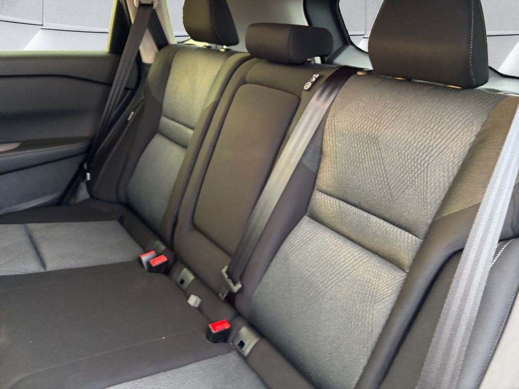 2024 Nissan Rogue SV photo 3