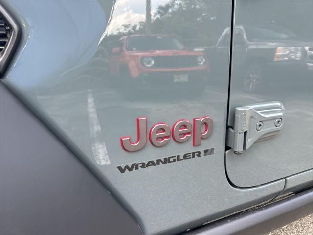 2025 Jeep Wrangler Rubicon photo 18