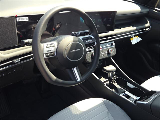 2025 Hyundai Santa Cruz SE photo 15