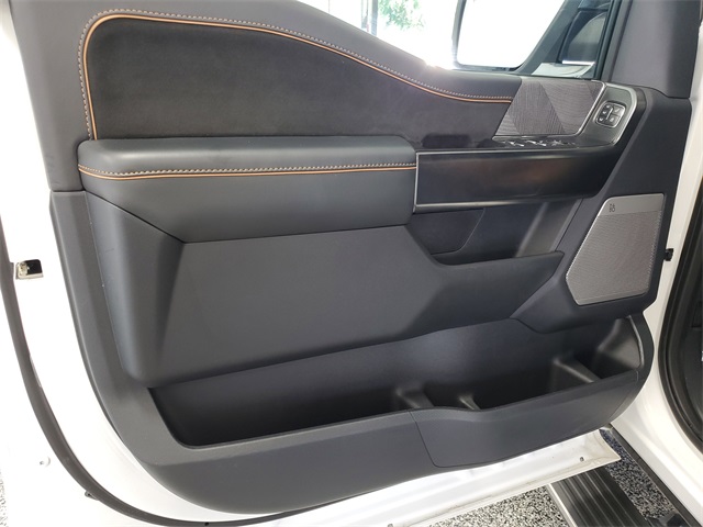 2023 Ford F-150 Platinum photo 6