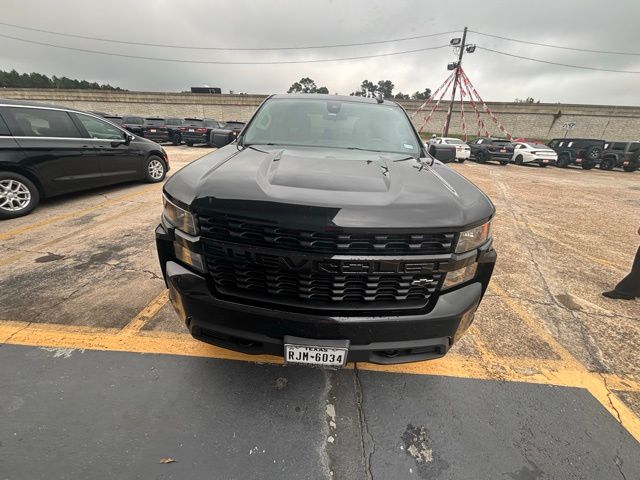 2022 Chevrolet Silverado 1500 Custom photo 2