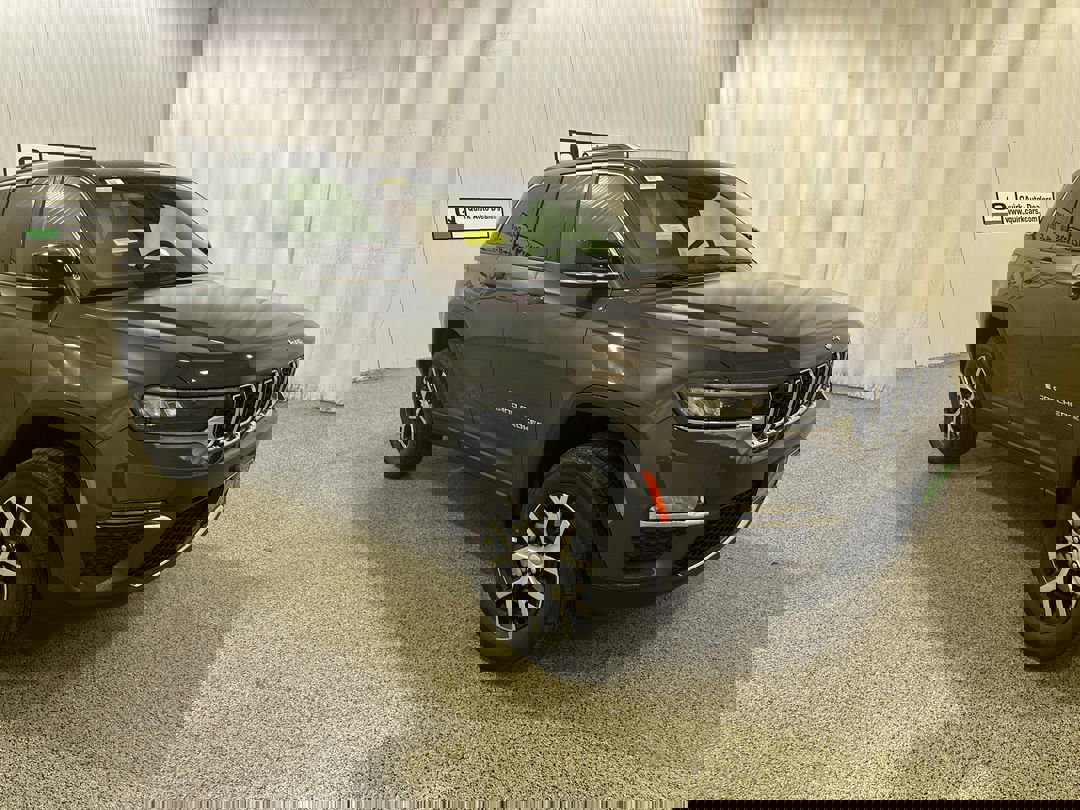 2025 Jeep Grand Cherokee Limited's photo