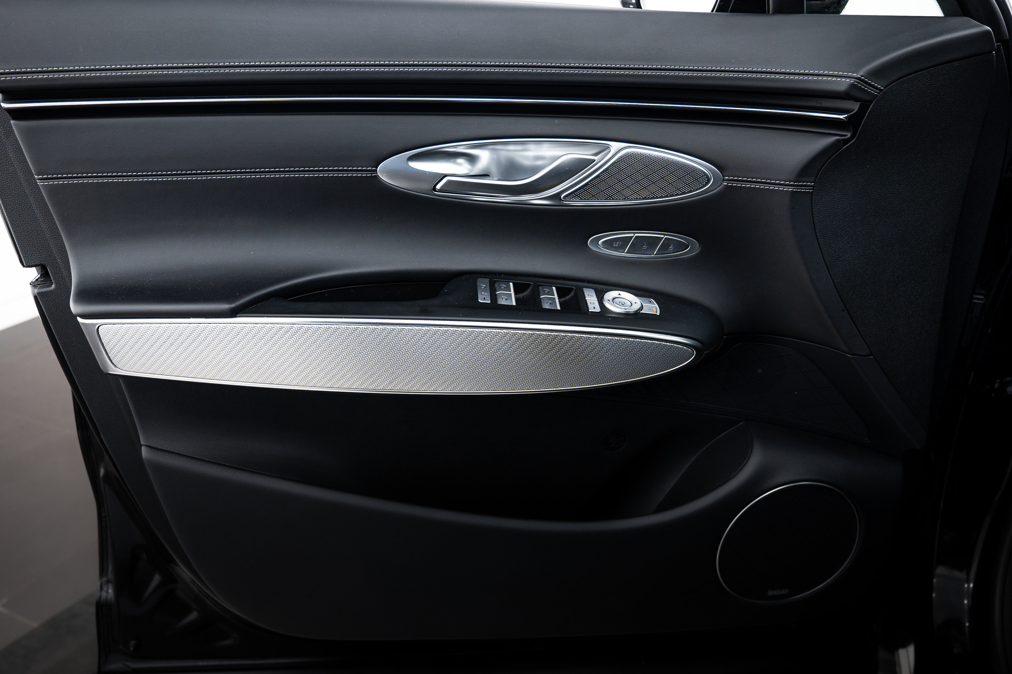 2022 Genesis GV70 2.5T photo 11