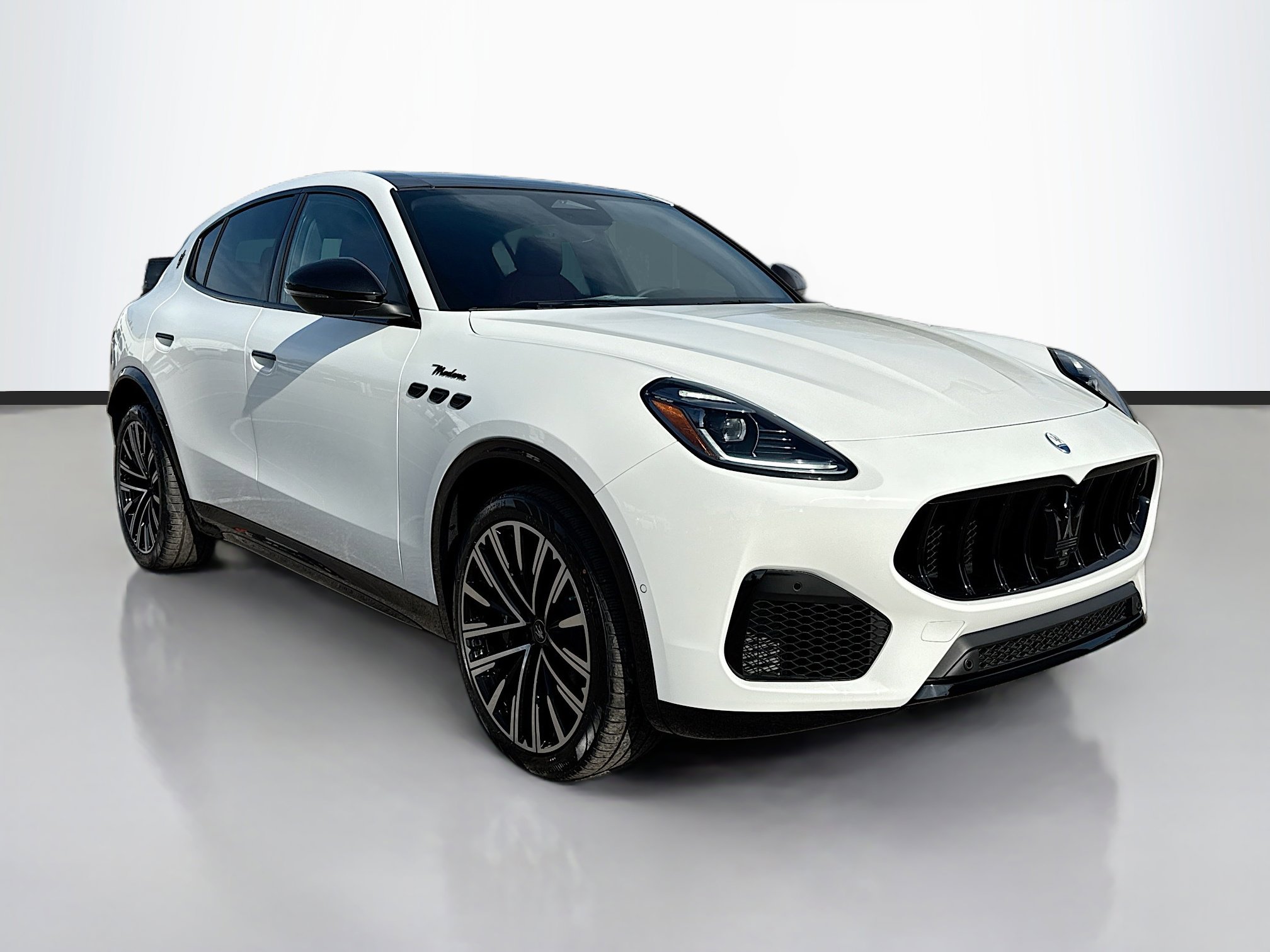 2025 Maserati Grecale MODENA's photo