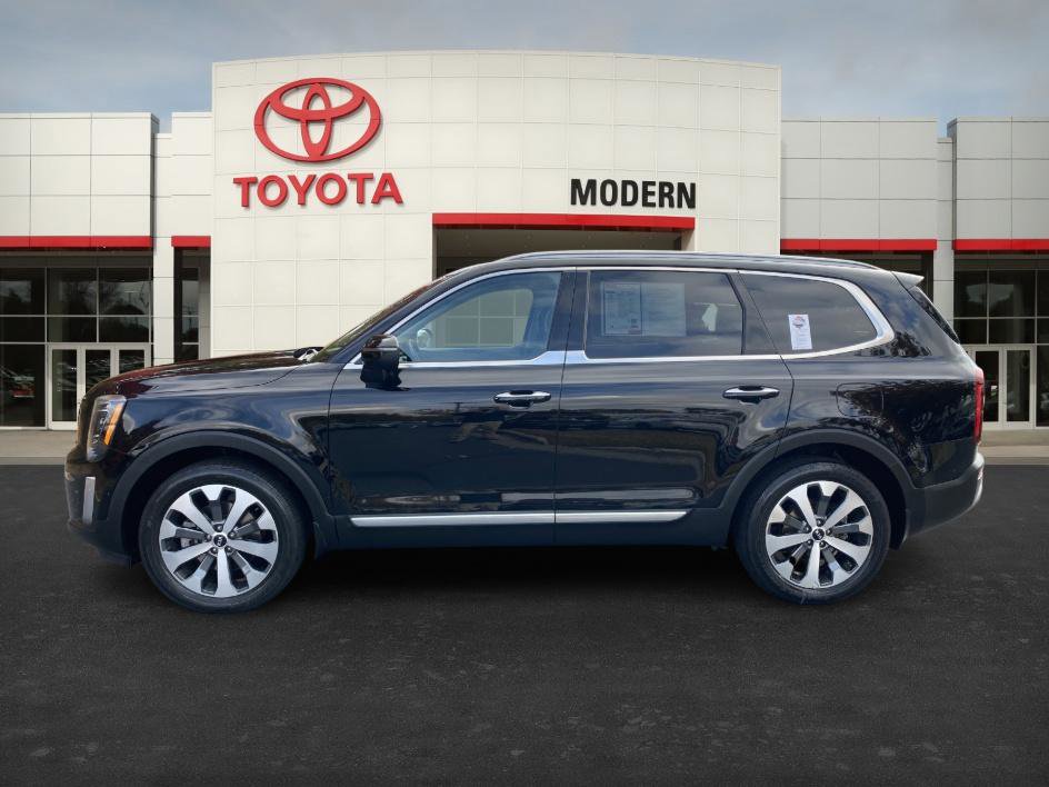 2020 Kia Telluride S photo 2