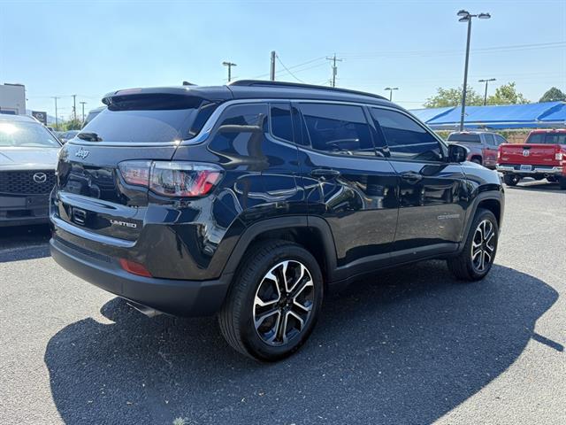 2022 Jeep Compass Limited photo 4