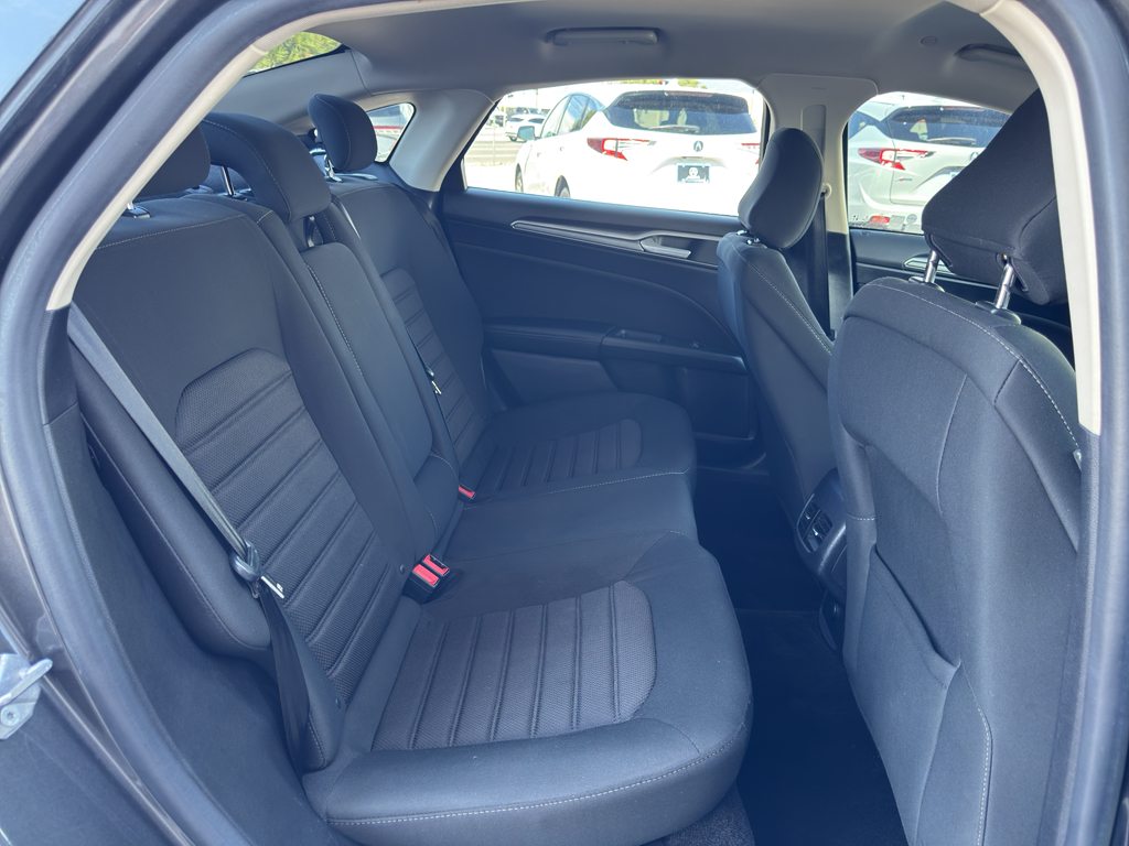 2020 Ford Fusion Hybrid SE photo 14