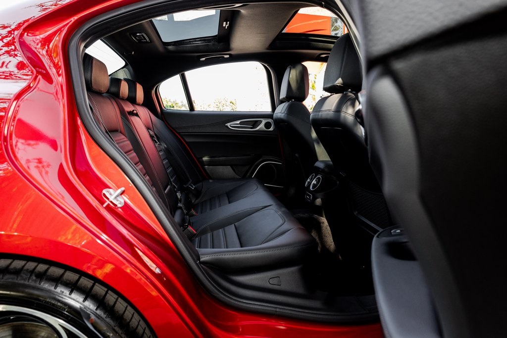 2023 Alfa Romeo Giulia Ti photo 26