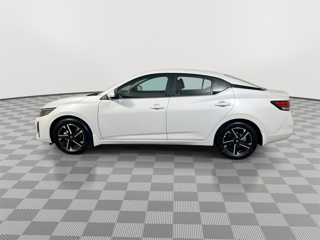2025 Nissan Sentra SV photo 4