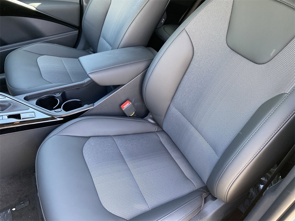 2025 Kia Niro EX photo 29