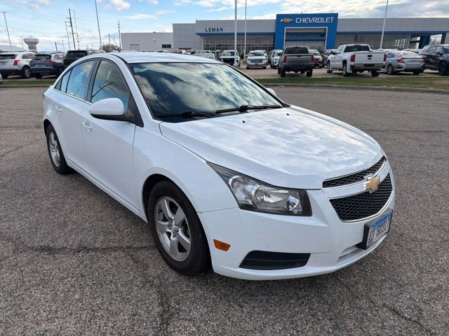 Used 2014 Chevrolet Cruze 1LT with VIN 1G1PC5SB2E7187167 for sale in Bloomington, IL