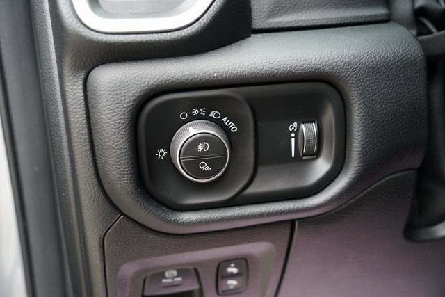 2021 RAM 1500 - Image 13