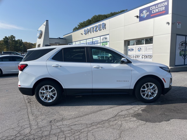 2022 Chevrolet Equinox LT photo 3