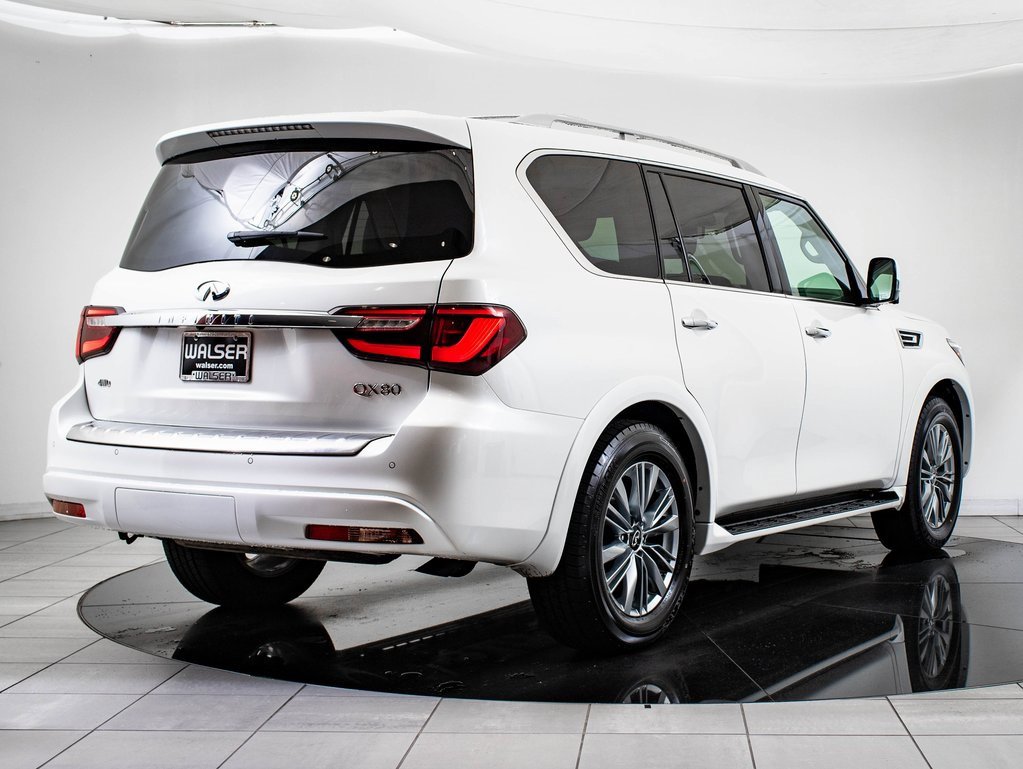 2021 Infiniti QX80 Luxe photo 10