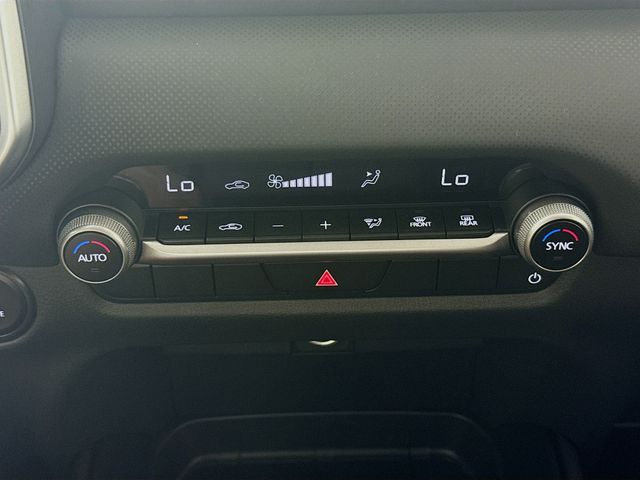 2025 Mazda CX-50 2.5 Select photo 15