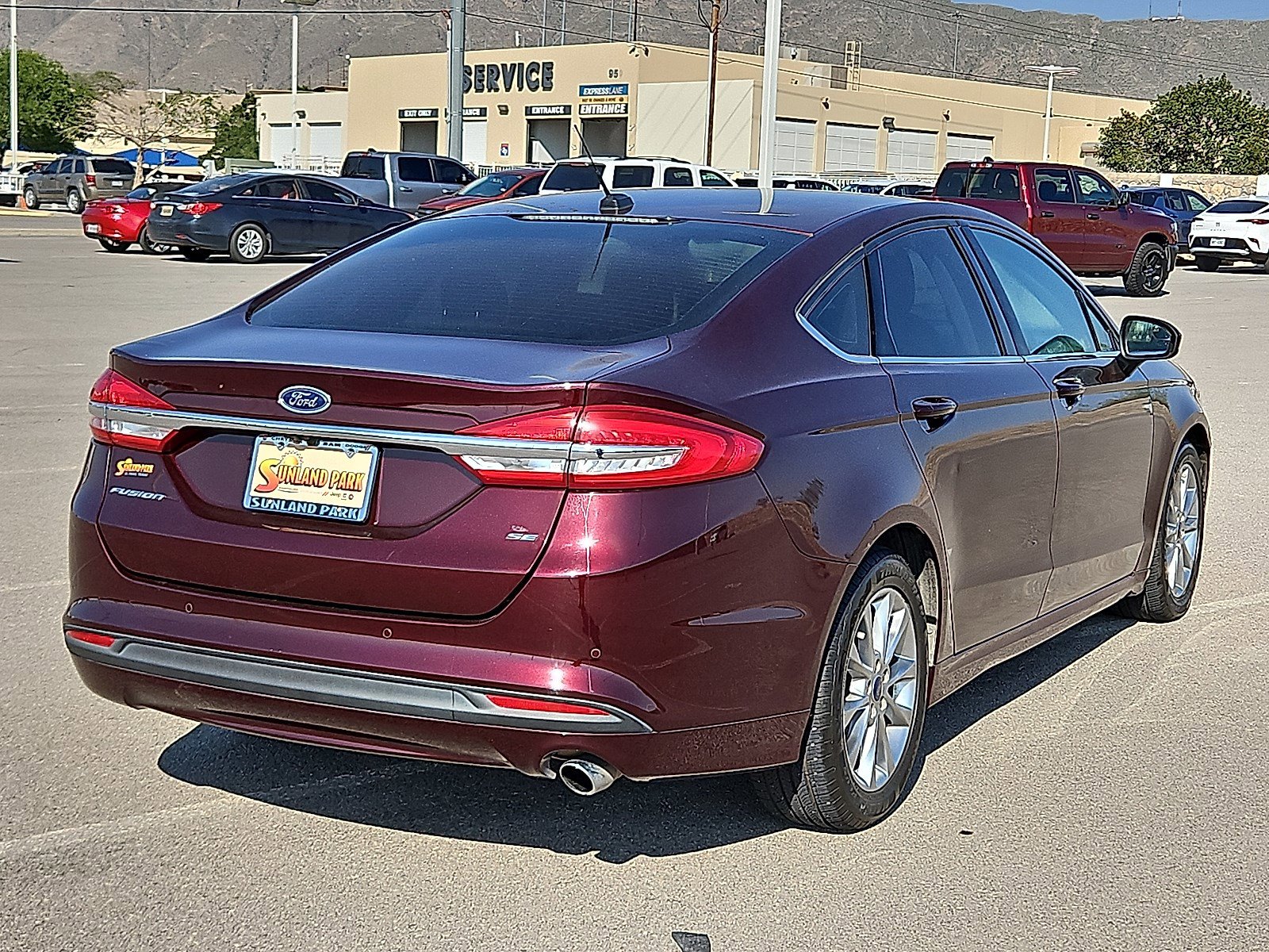2017 Ford Fusion SE photo 4