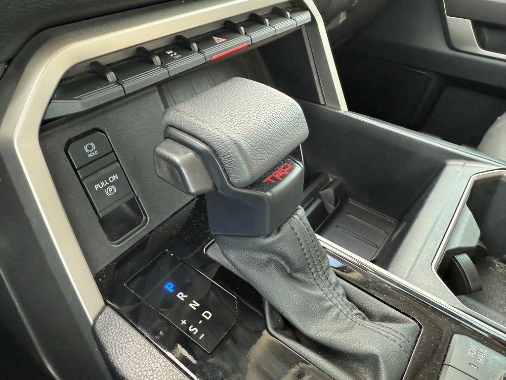 2022 Toyota Tundra TRD photo 21