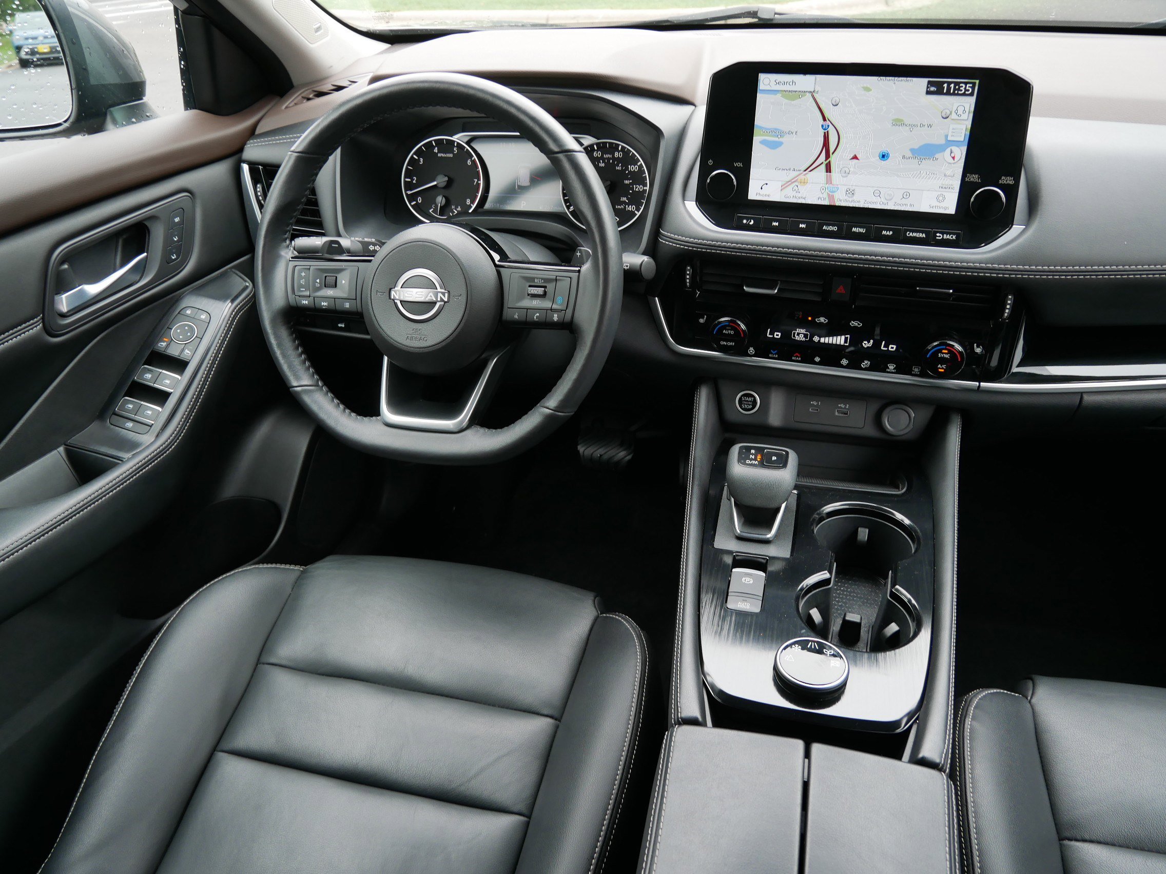 2023 Nissan Rogue SL photo 9
