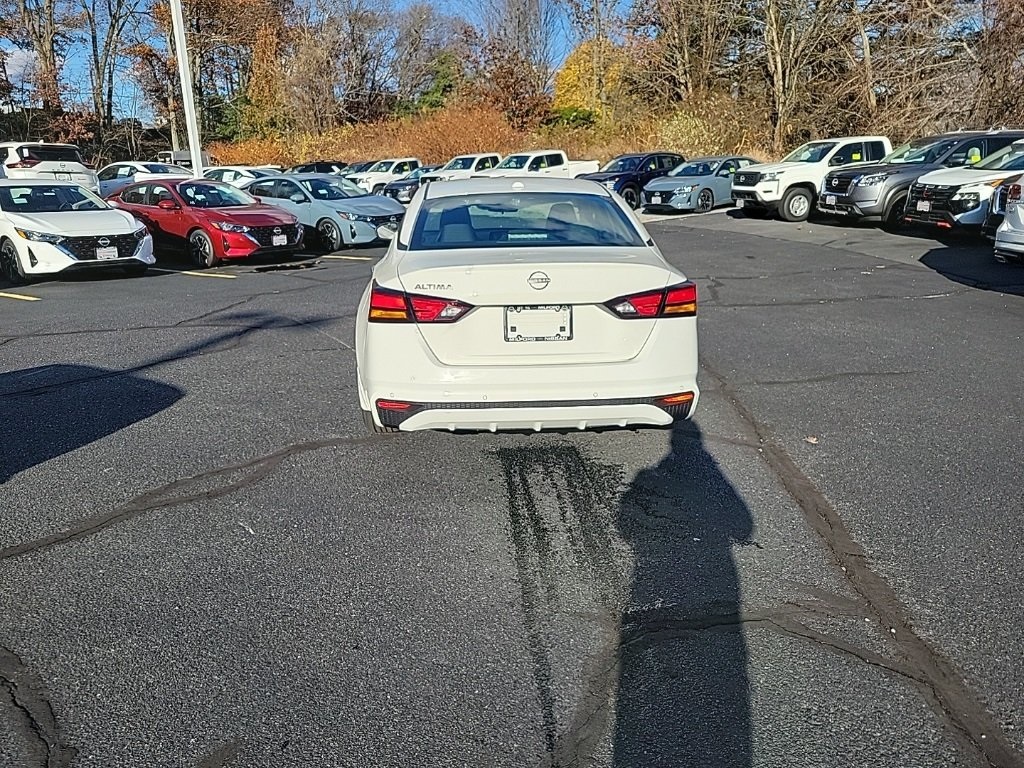 2025 Nissan Altima 2.5 S photo 3