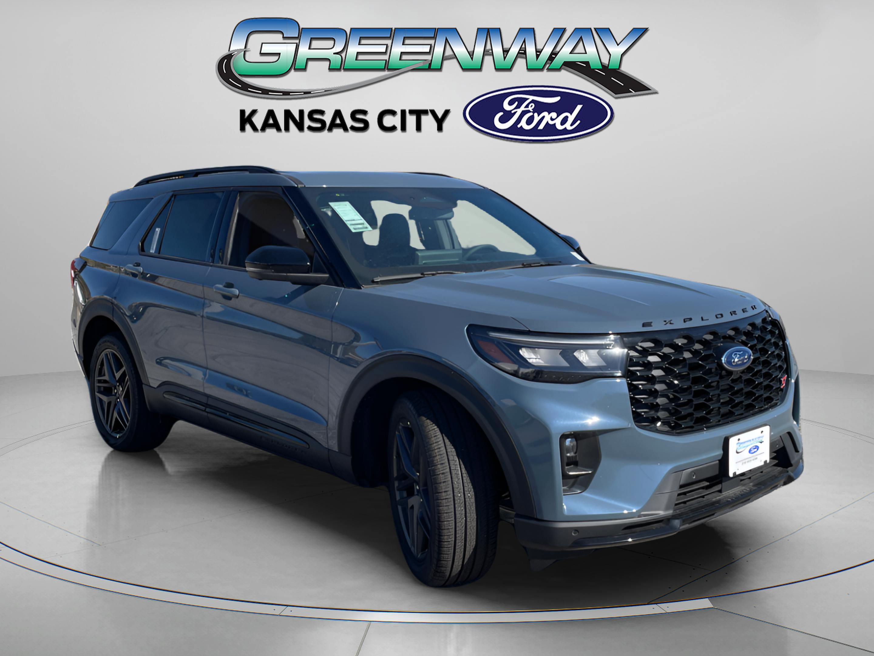 2025 Ford Explorer ST's photo