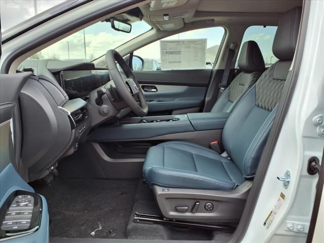 2025 Nissan Murano Platinum photo 3