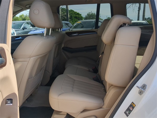 2016 Mercedes Benz GL 450 photo 14