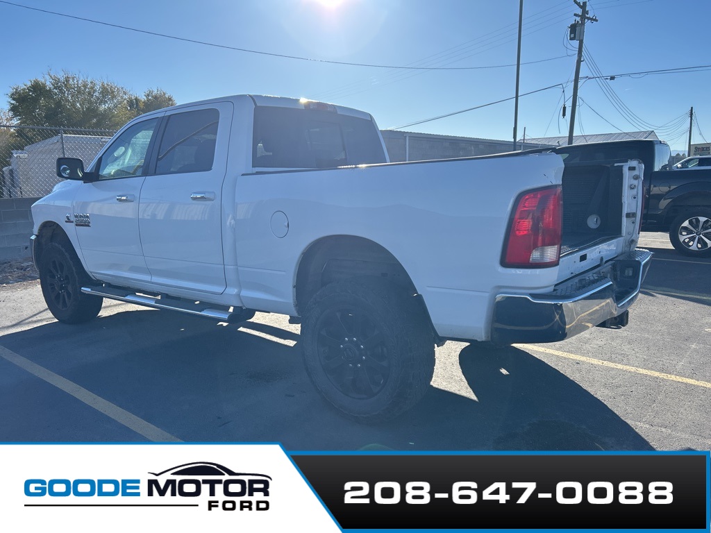 2015 Ram 2500 SLT photo 4