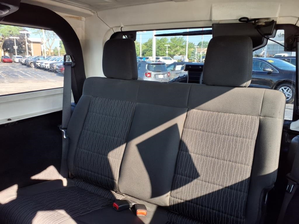2012 Jeep Wrangler Sahara photo 10