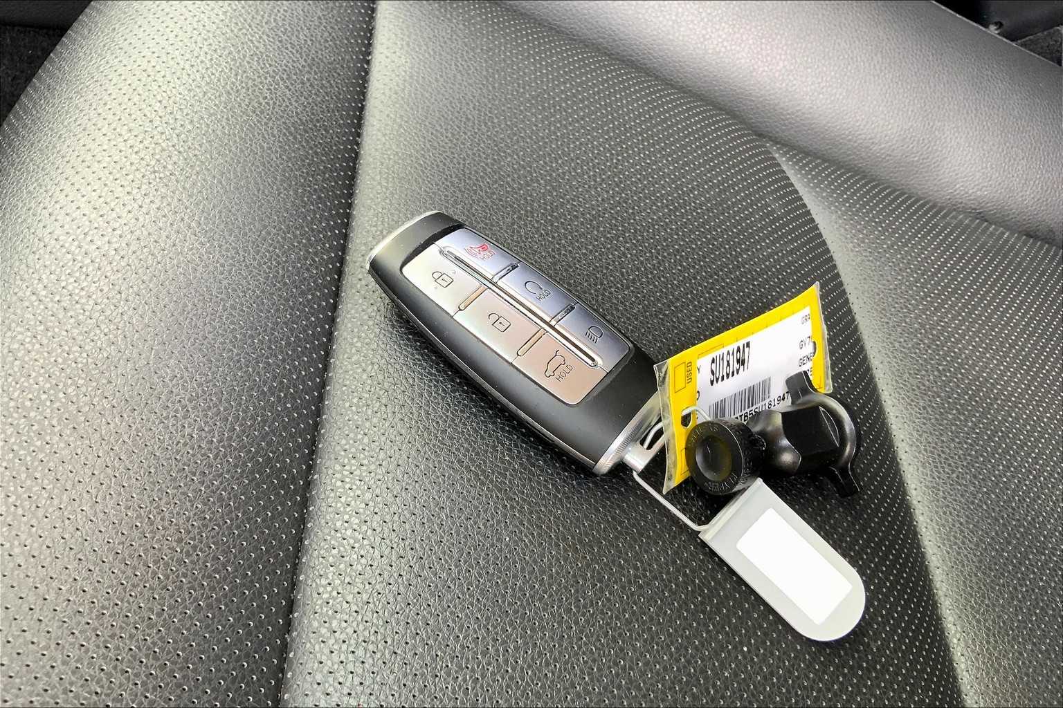 2025 Genesis GV70 2.5T photo 13