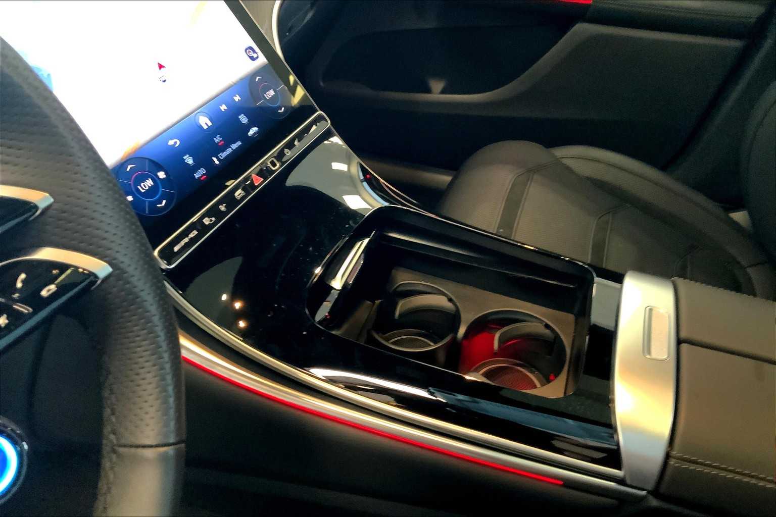 2025 Mercedes Benz GLC AMG 63 S E PERFORMANCE photo 15
