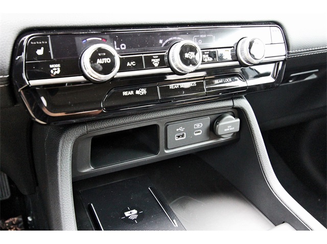 2025 Honda Pilot Touring photo 20