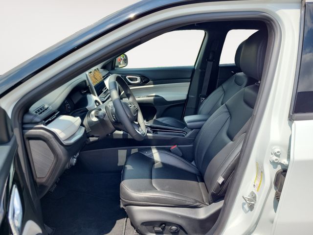2025 Jeep Compass Limited photo 10