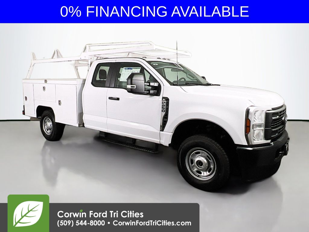 2026 Ford F-250 Super Duty XL's photo