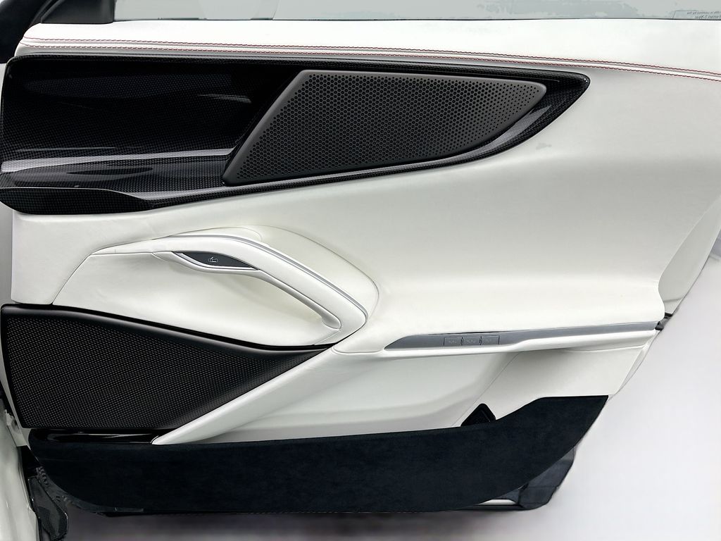 2024 Ferrari Purosangue photo 17