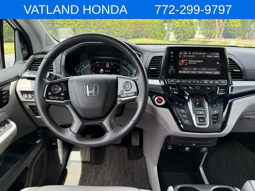 2023 Honda Odyssey Elite photo 10