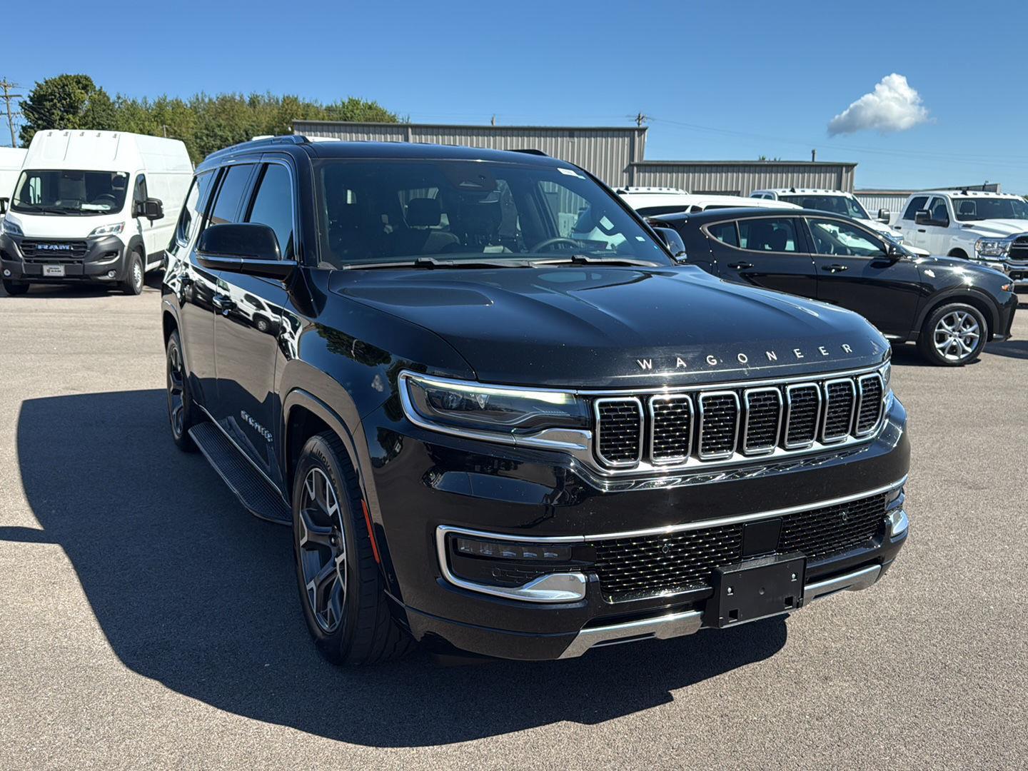 2023 Jeep Wagoneer Series III photo 2