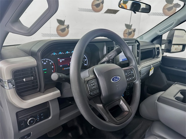 2025 Ford F-250 XL photo 7